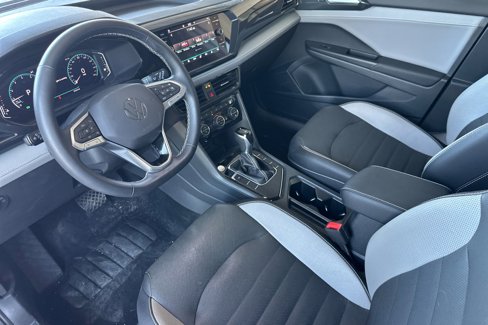 Used 2022 Volkswagen Taos SEL w/ Panoramic Sunroof Package image 10