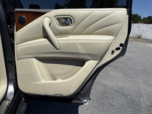 Used 2017 INFINITI QX80 2WD w/ Deluxe Technology Package image 36