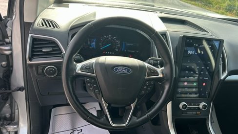 Used 2023 Ford Edge SEL image 18