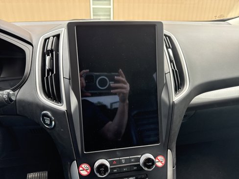 Used 2024 Ford Edge SEL image 7