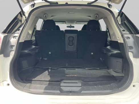Used 2016 Nissan Rogue SV image 31