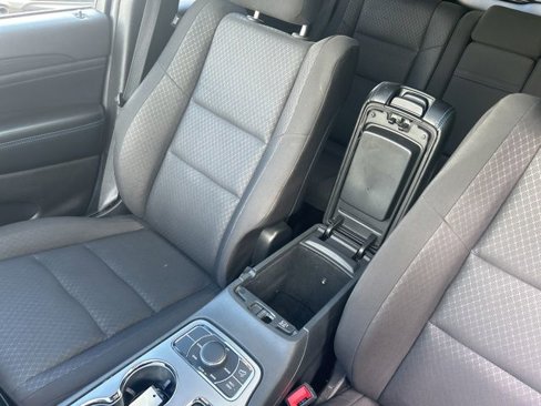 Used 2020 Jeep Grand Cherokee Laredo image 29
