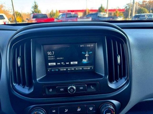 Used 2018 Chevrolet Colorado W/T image 16