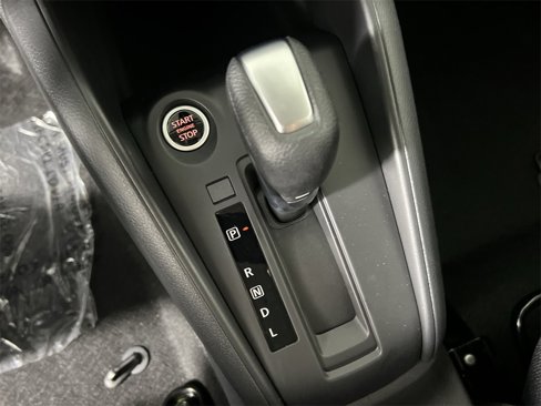Certified 2025 Nissan Kicks Play S image 21
