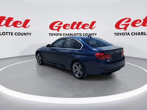 Used 2018 BMW 330i xDrive Sedan w/ Convenience Package image 6