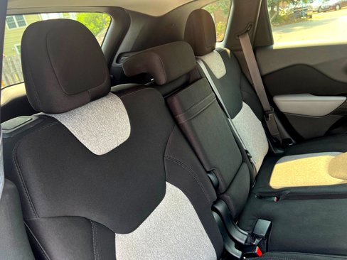 Used 2014 Jeep Cherokee Latitude w/ Cold Weather Group image 40