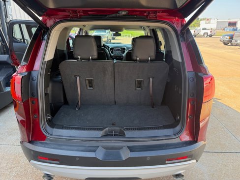 Used 2018 GMC Acadia SLT image 11