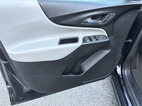 Used 2020 Chevrolet Equinox LS w/ LS Convenience Package image 8
