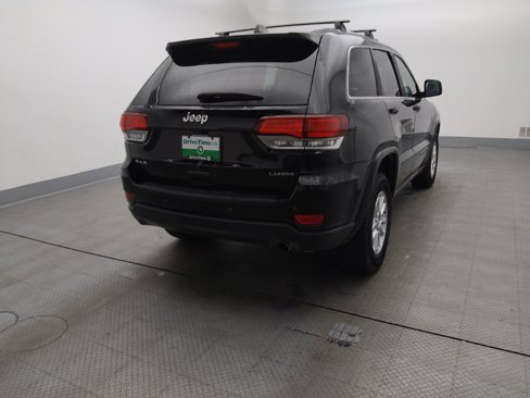 Used 2020 Jeep Grand Cherokee Laredo image 7