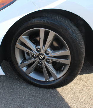 Used 2018 Hyundai Elantra SEL image 16