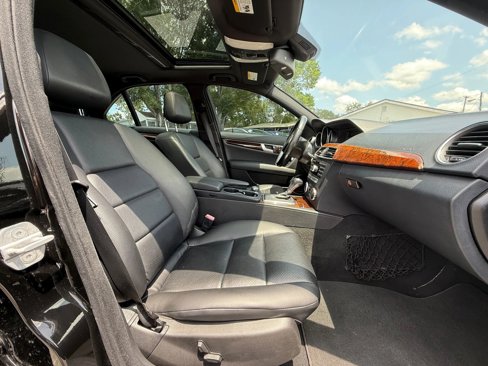 Used 2013 Mercedes-Benz C 250 Sedan image 10