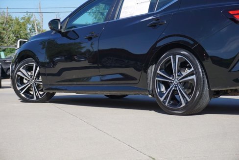 Used 2020 Nissan Sentra SR w/ Premium Package image 13