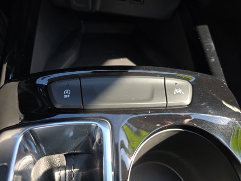 New 2026 Chevrolet Trax LT w/ Sunroof Package image 25