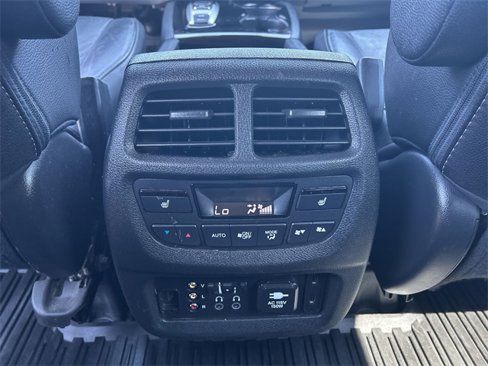 Used 2016 Honda Pilot Touring image 37