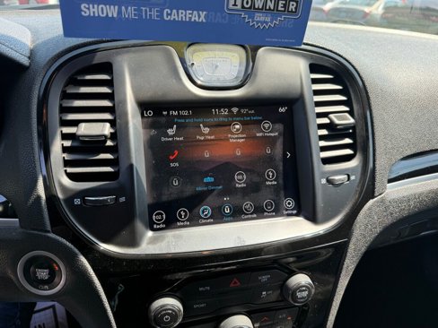 Used 2019 Chrysler 300 S image 15
