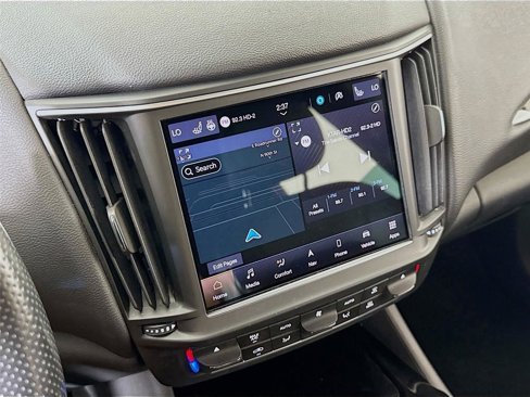 Used 2023 Maserati Levante Modena image 16