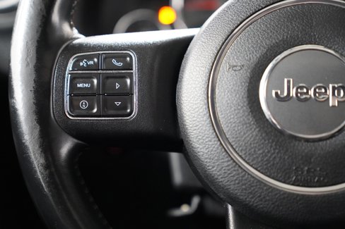 Used 2015 Jeep Wrangler Unlimited Sahara w/ Connectivity Group image 18