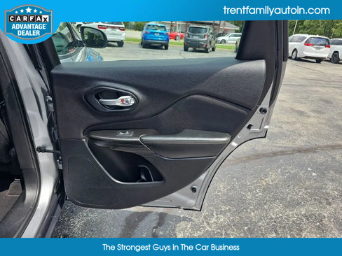 Used 2014 Jeep Cherokee Sport image 31