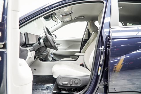 Used 2024 Hyundai Kona SEL image 32