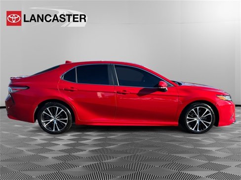 Certified 2019 Toyota Camry SE w/ Convenience Package image 6