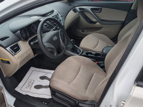 Used 2016 Hyundai Elantra SE image 11