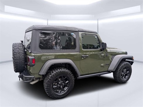 Used 2022 Jeep Wrangler Willys image 3