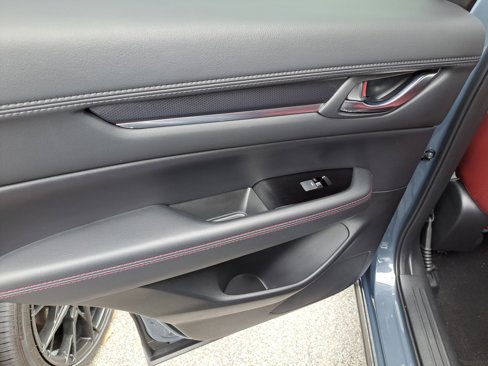 Certified 2023 MAZDA CX-5 Carbon Edition image 7