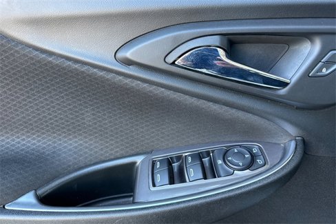 Used 2022 Chevrolet Malibu LT image 11