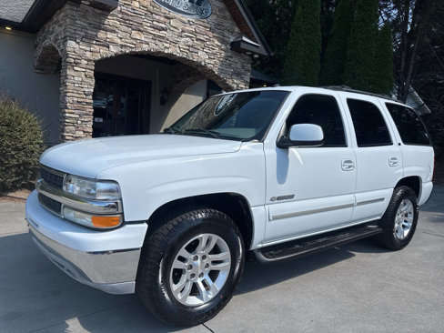 Used 2003 Chevrolet Tahoe LT image 2