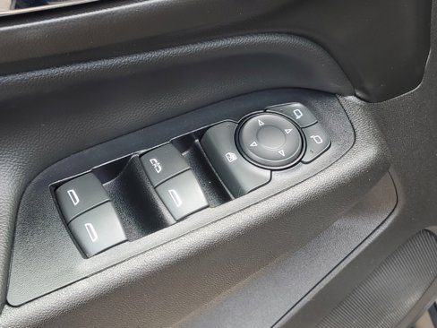 Used 2019 Chevrolet Equinox LT w/ Driver Convenience Package image 10