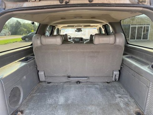 Used 2001 GMC Yukon XL Denali image 13