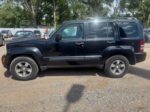 Used 2008 Jeep Liberty Sport w/ Popular Equipment Group image 2