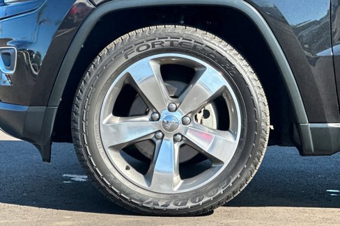 Used 2015 Jeep Grand Cherokee Limited image 37