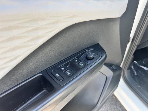 Certified 2023 Volkswagen Taos S image 17
