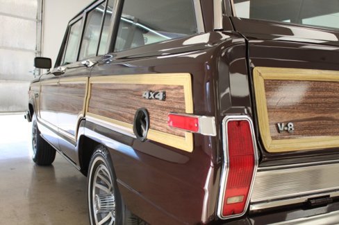 Used 1989 Jeep Grand Wagoneer image 39