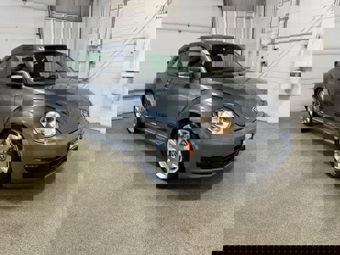 Used 2012 Volkswagen Beetle 2.5 image 3