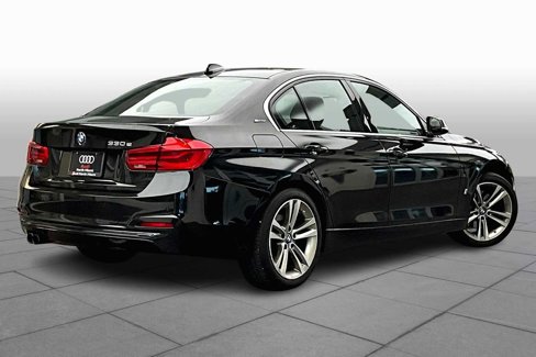 Used 2017 BMW 330e image 11