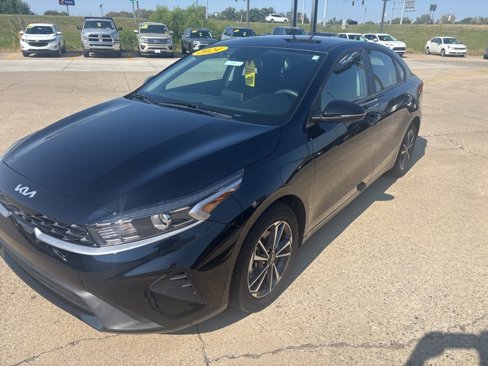 Used 2024 Kia Forte LXS w/ LXS Technology Package image 9