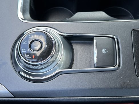 Used 2019 Ford Fusion SEL image 22
