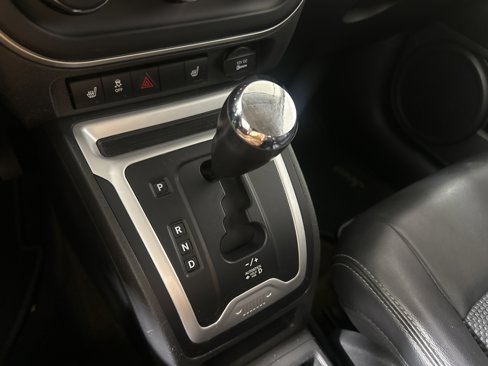 Certified 2017 Jeep Compass Latitude image 16