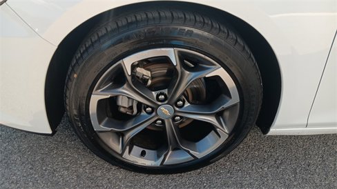 Used 2023 Chevrolet Malibu LT image 11