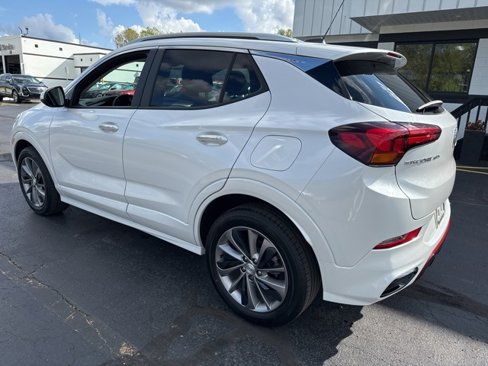 Certified 2022 Buick Encore GX Select w/ Sport Touring Package image 9