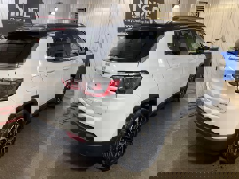 Used 2022 Jeep Compass Limited w/ Sun and Sound Group image 6
