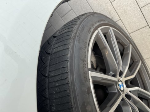 Used 2021 BMW 330i xDrive Sedan w/ Convenience Package image 13
