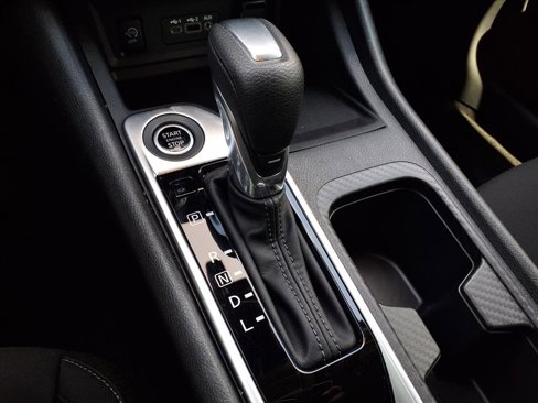 Certified 2025 Nissan Sentra SV w/ All-Weather Package image 8