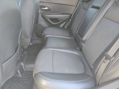 Used 2020 Chevrolet Trax LT w/ LT Convenience Package image 10