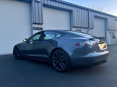 Used 2022 Tesla Model S Plaid image 9