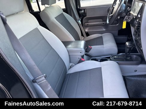 Used 2010 Jeep Wrangler Unlimited Sport image 97