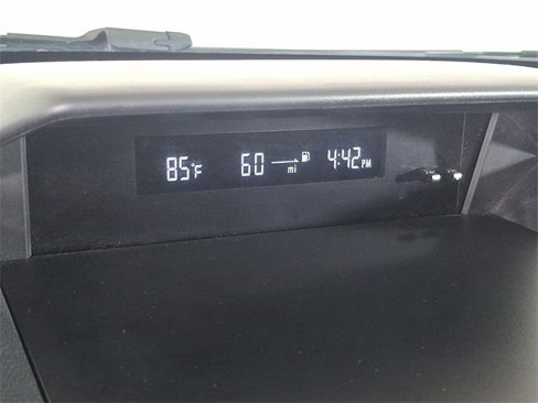 Used 2018 Subaru Impreza 2.0i Premium image 19