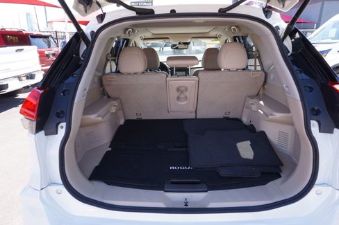 Used 2017 Nissan Rogue SL w/ SL Premium Package image 8
